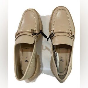 Zara Size 39 Cream Lug Sole Loafer